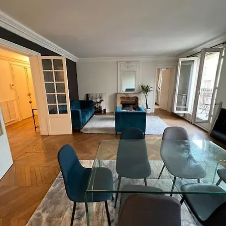 Apartment Luxe, Vue Tour Effiel 6p Paris